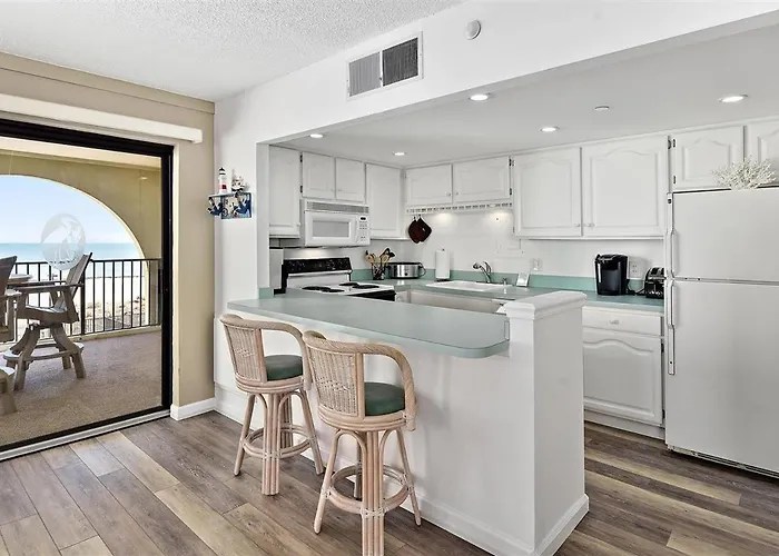 Huge Ocean Front Balcony From 2 Bedroom! Ferienhaus *