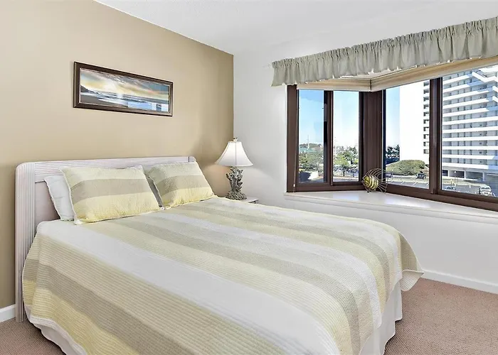 Huge Ocean Front Balcony From 2 Bedroom! * Ocean Stadt