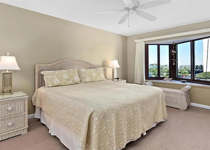 Huge Ocean Front Balcony From 2 Bedroom! Ferienhaus Ocean Stadt