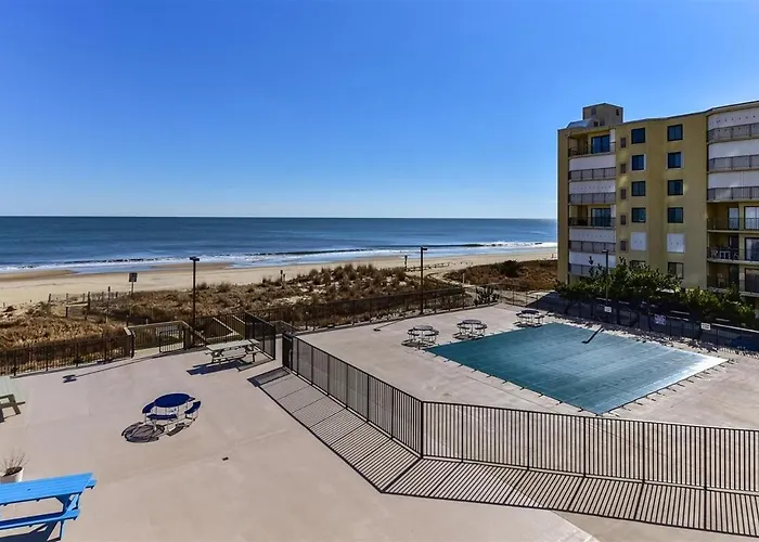 Huge Ocean Front Balcony From 2 Bedroom! Ocean Stadt