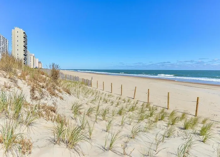 Huge Ocean Front Balcony From 2 Bedroom! Ferienhaus *